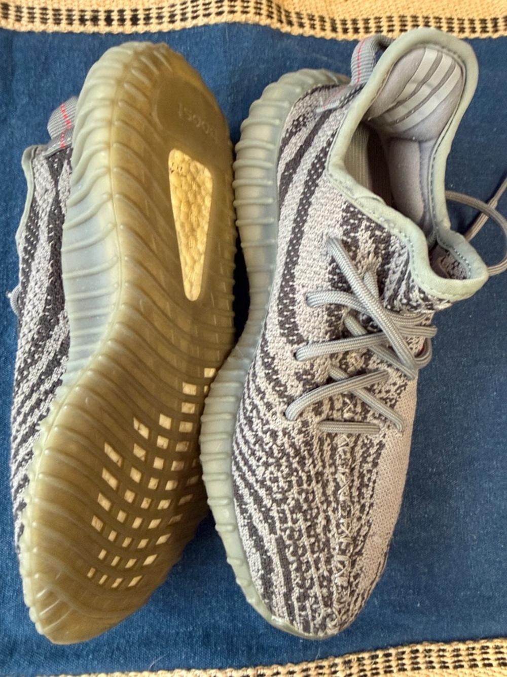 Yeezy - Picture 3 of 5